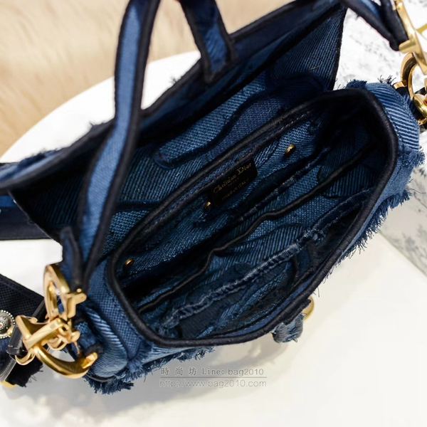 Dior包 迪奧Saddle Bag字母刺繡馬鞍包 Dior手提斜挎包  Dyd1418
